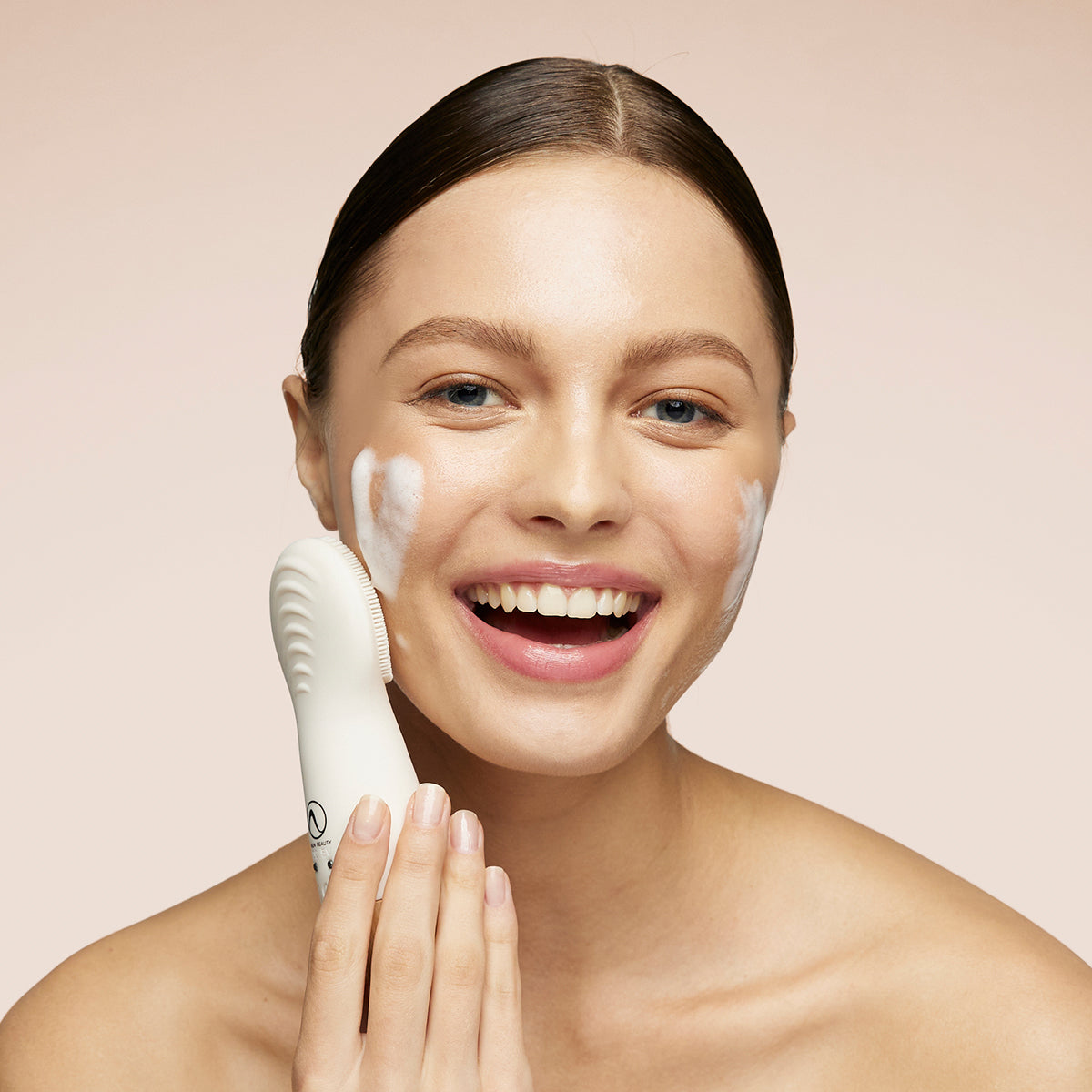 Sonic Vibrating Facial Brush