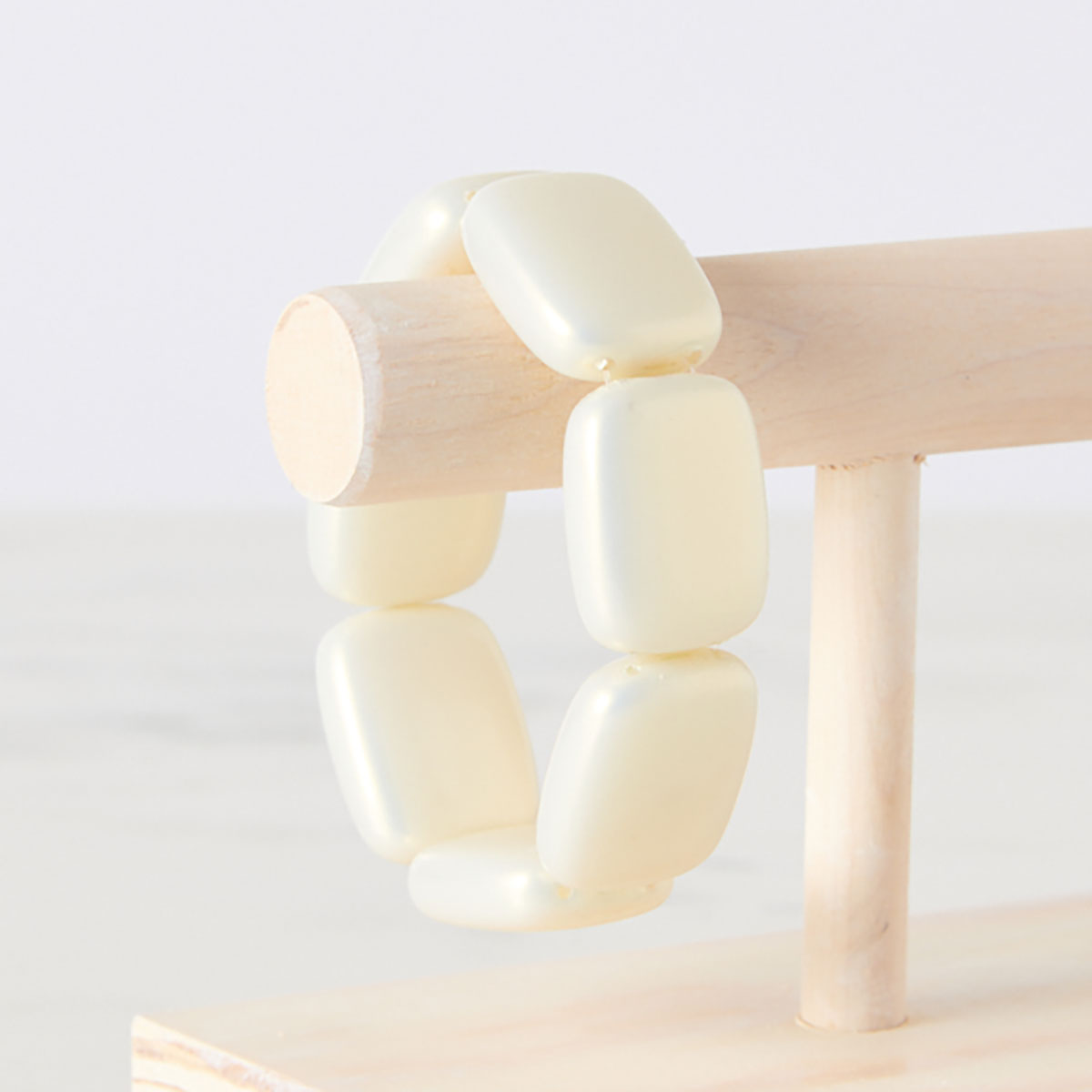 Hot Girls Pearls Cooling Bracelet