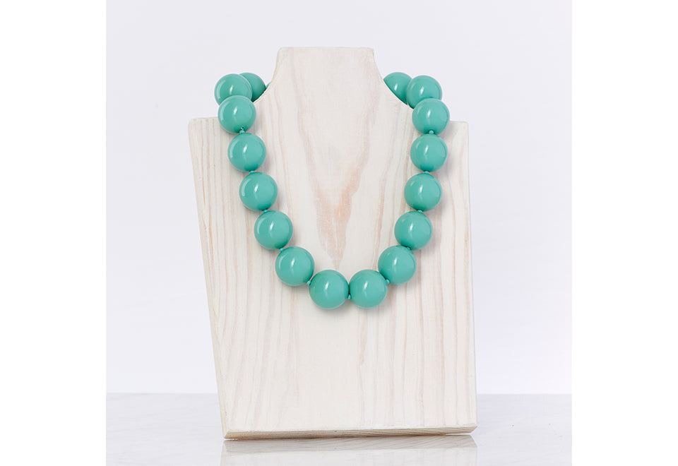 Hot Girls Pearls Cooling Pearl Necklace