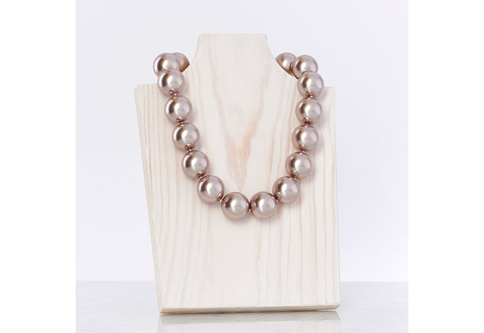 Hot Girls Pearls Cooling Pearl Necklace