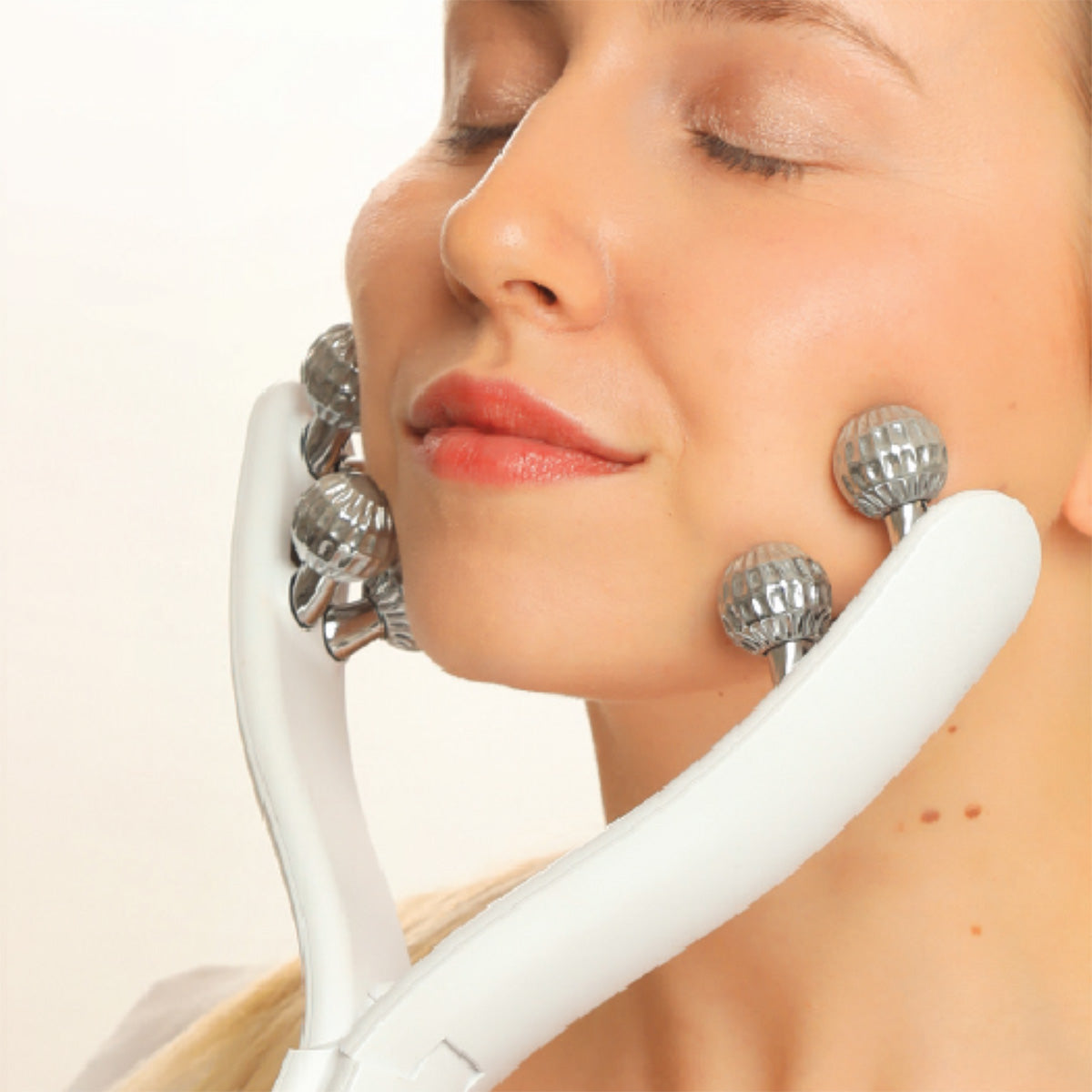 3-in-1 Facial Roller Tool